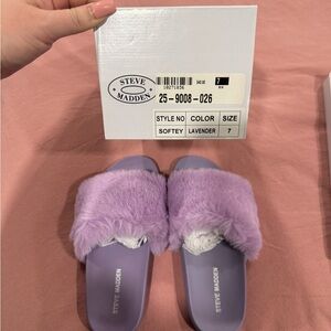 Steve Madden Lavender Plush Slide Sandals